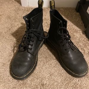 Dr. Martens 1460 The Original Black Leather Boots